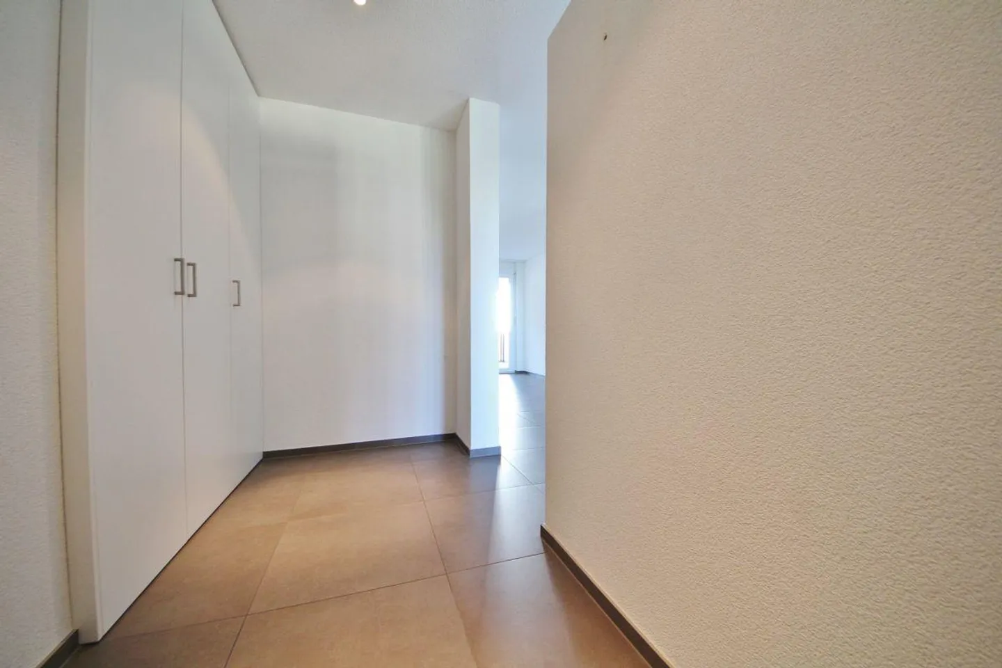 Grosszügige 4½-Zimmer-Gartenwohnung - Foto 4 von 12