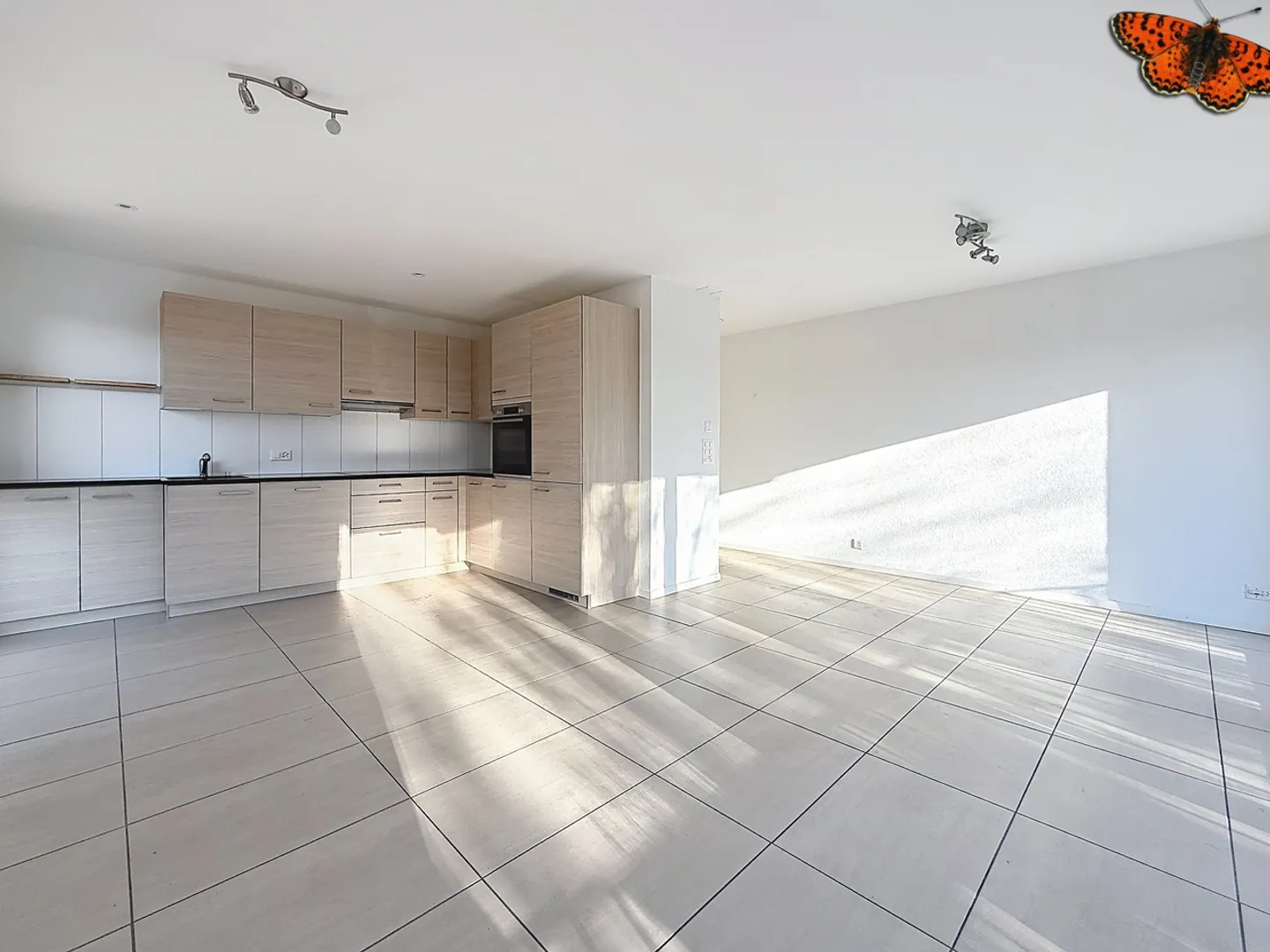 Appartement spacieux avec balcon - Photo 4 sur 14
