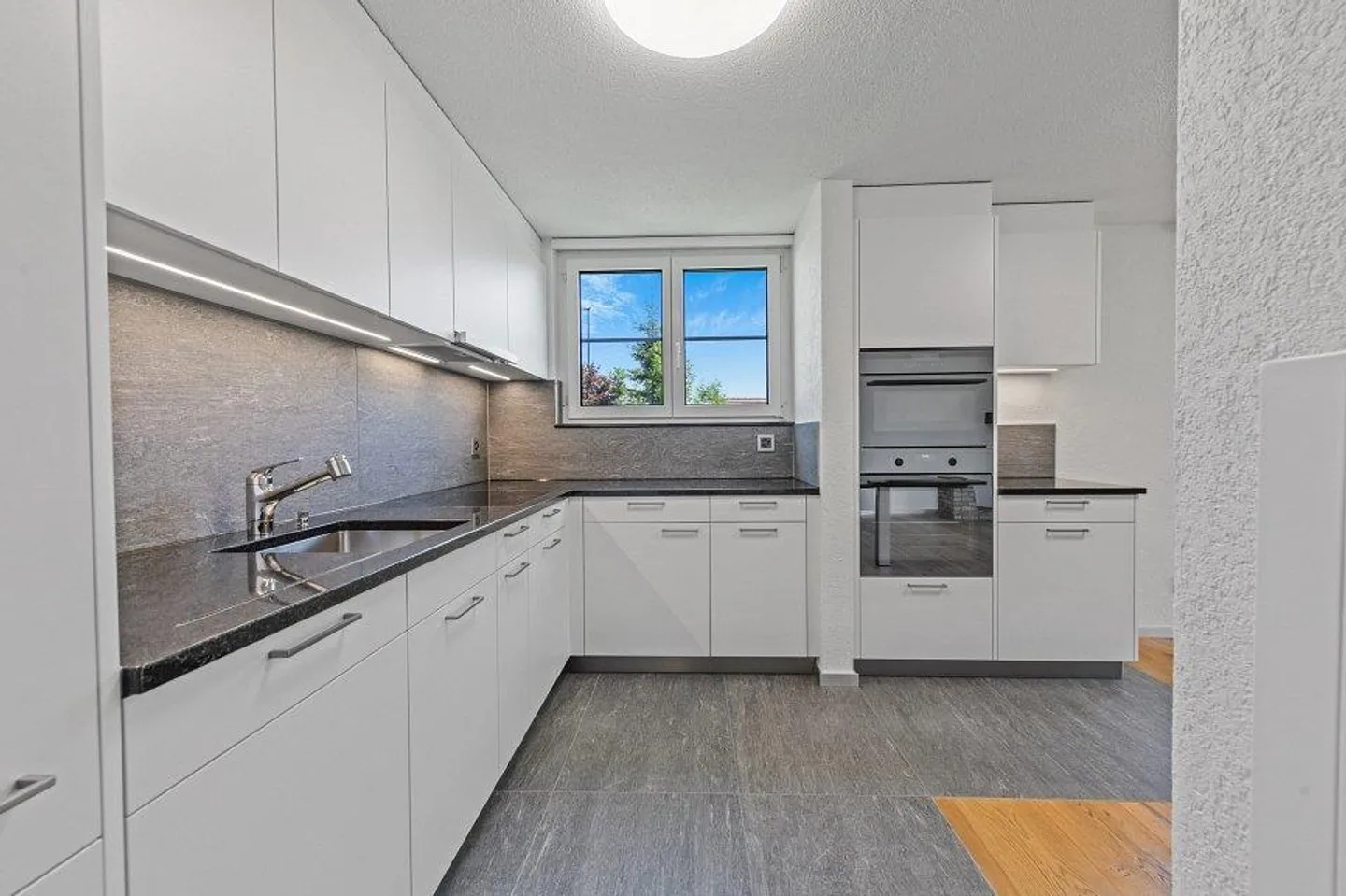 Discover Exclusive Apartment in Wildhaus - Photo 6 of 13