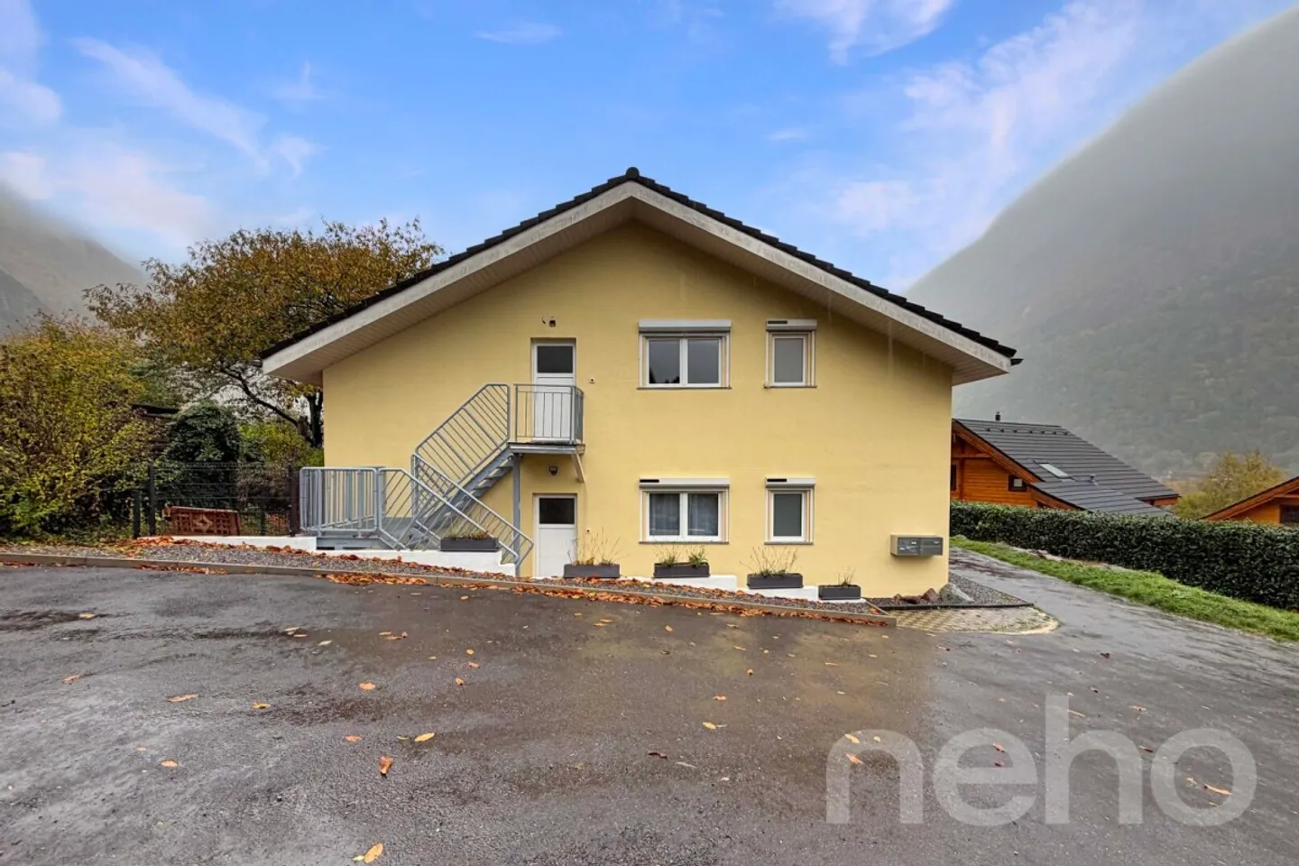 Spacious Luxury Apartment in Collonges - Photo 3 of 12