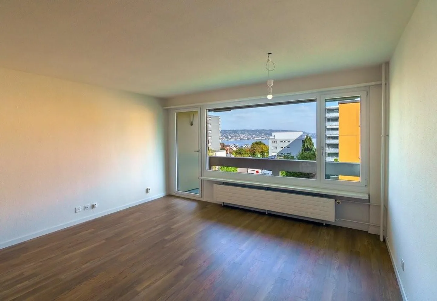 Appartamento 4.5 locali ad Au con vista sul lago - Foto 2 di 8
