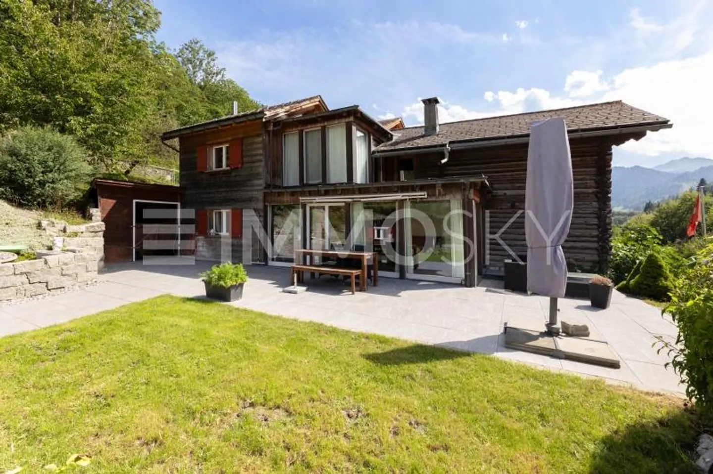 Charmantes Zuhause mit Gartenidylle - Foto 1 von 8