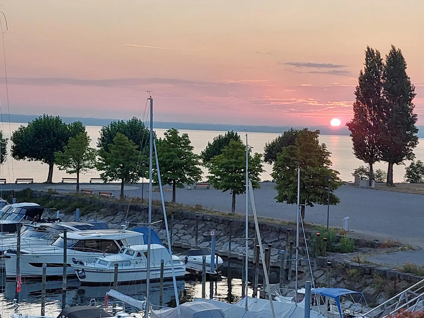 Haus direkt am See mit einzigartiger Terrasse & Privatsphäre - Photo 24 of 27
