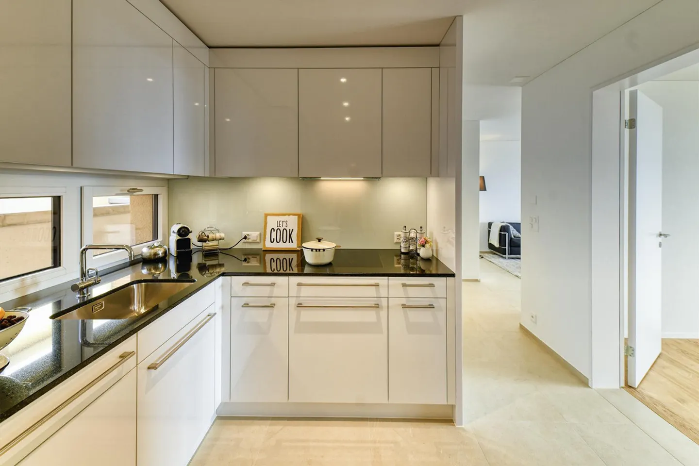 Modernes Apartment in ausgezeichneter Lage - Foto 3 von 7