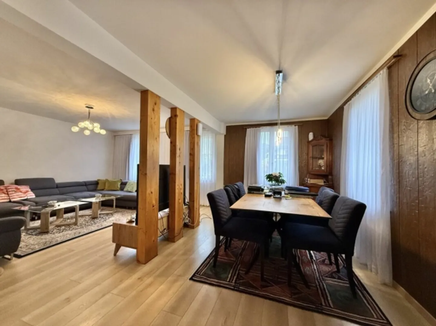 EINFAMILIENHAUS IN RUHIGER LAGE MIT AUSBAUPOTENZIAL - Foto 2 von 4