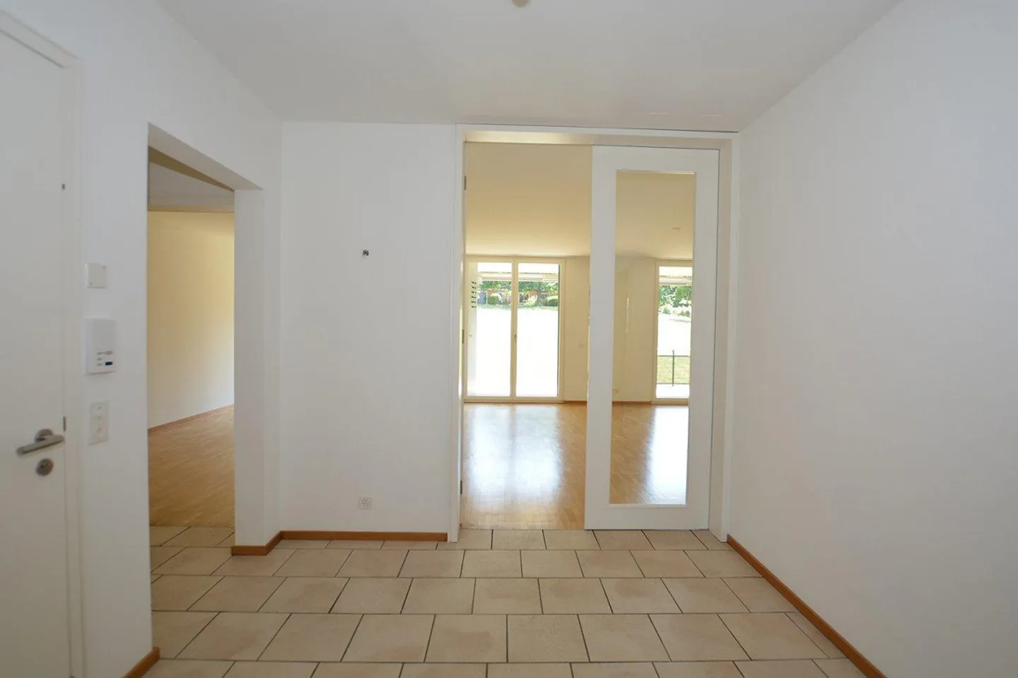 3.5-Zimmer-Gartenwohnungen - viel Privatsphäre und exklusiver Garte... - Foto 2 di 13