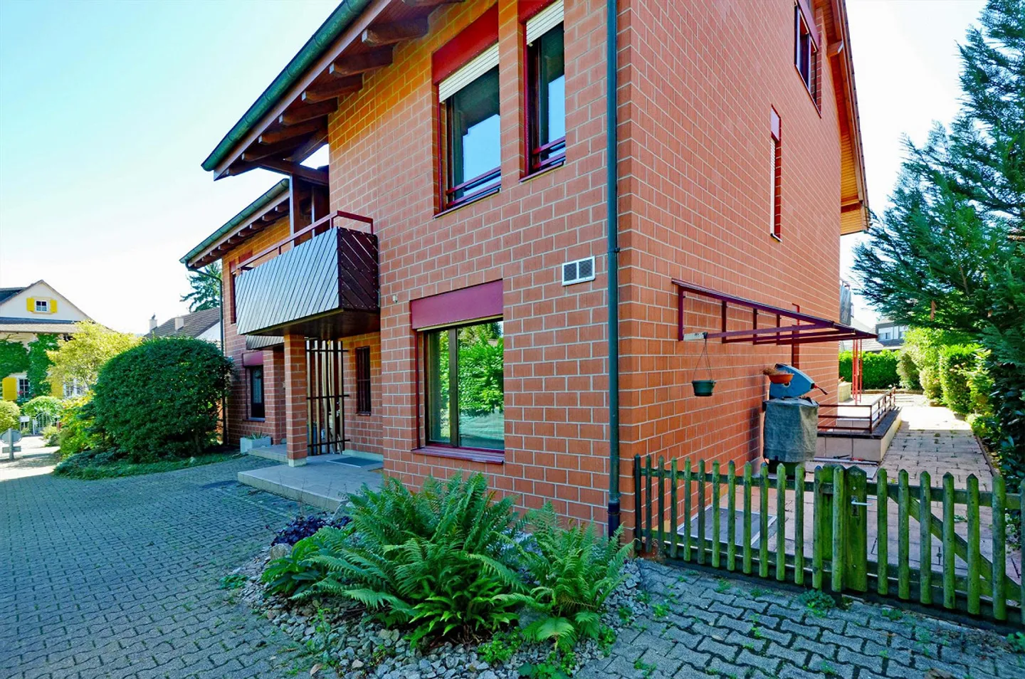 Spaziosa casa familiare bifamiliare a Reinach – Vivere con tanto spazio e luce - Foto 5 di 13