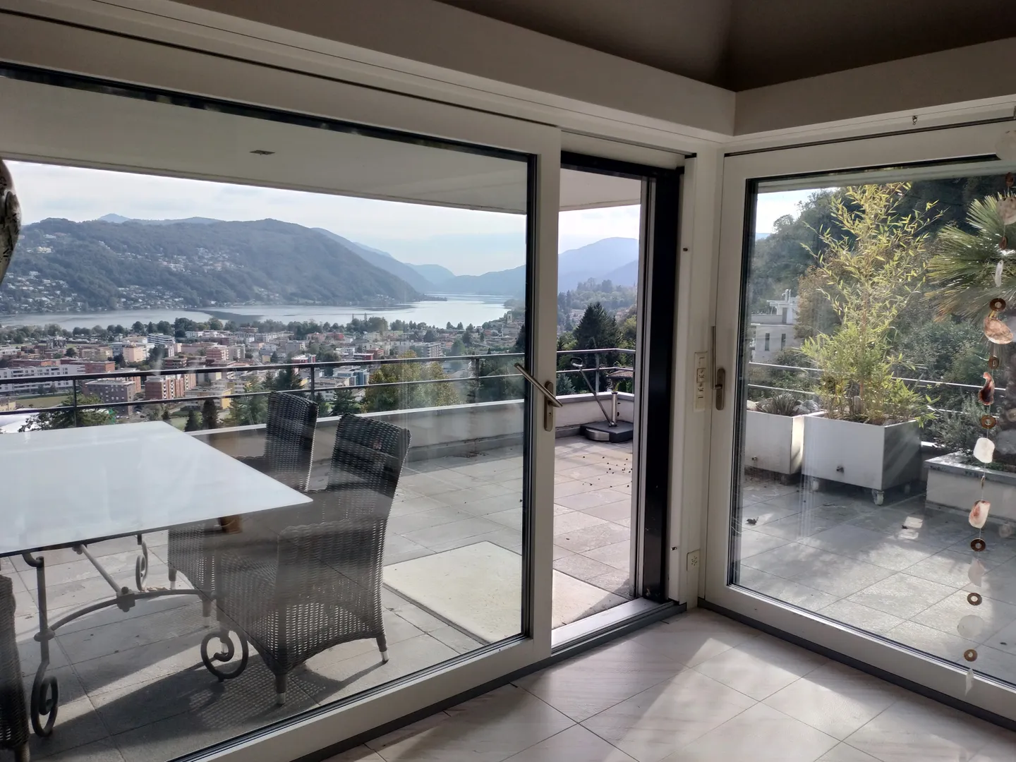 5,5 Zimmer Villa - Foto 2 von 2