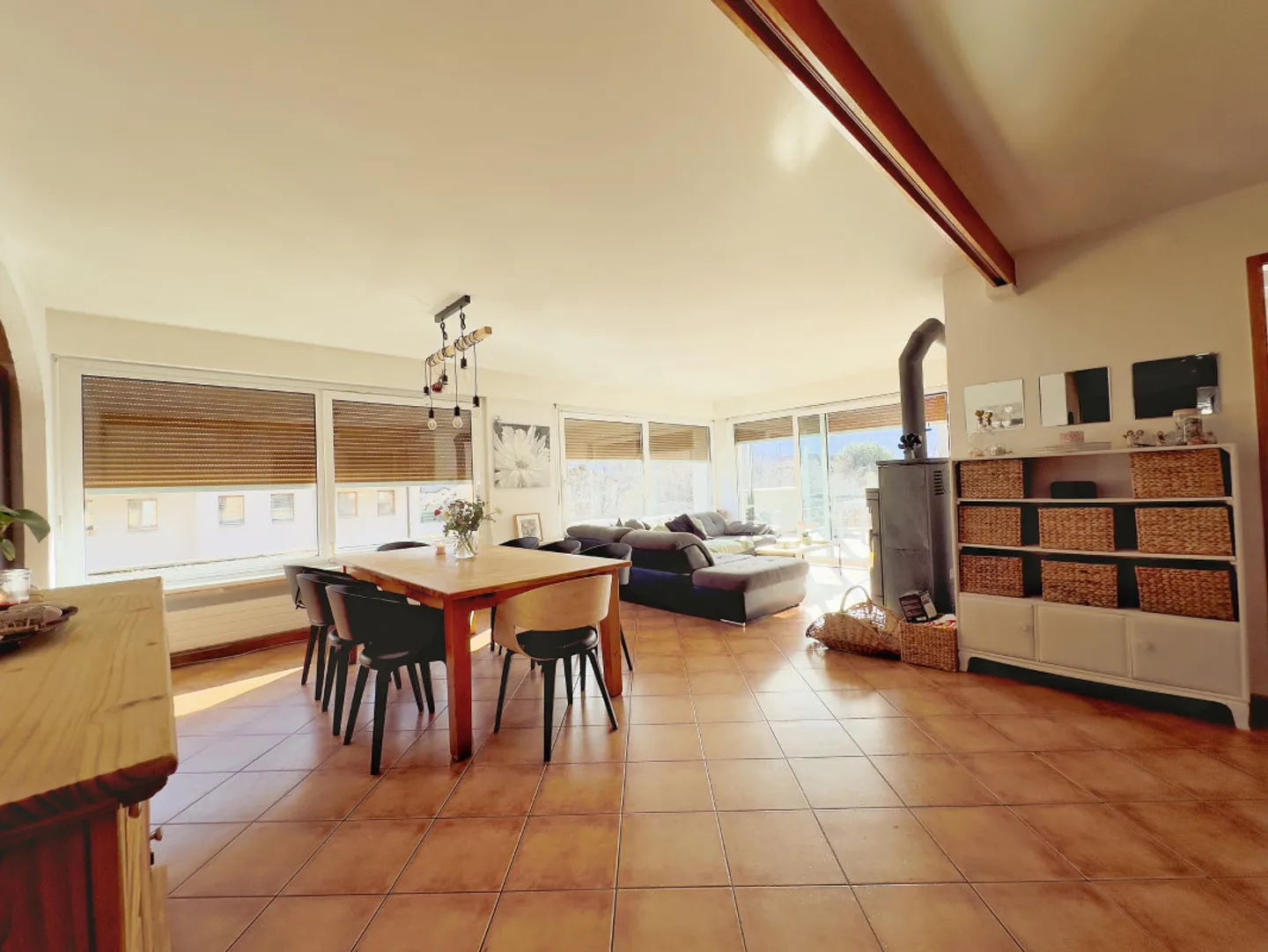 Appartamento 5.5 stanze soleggiato - Foto 2 di 9