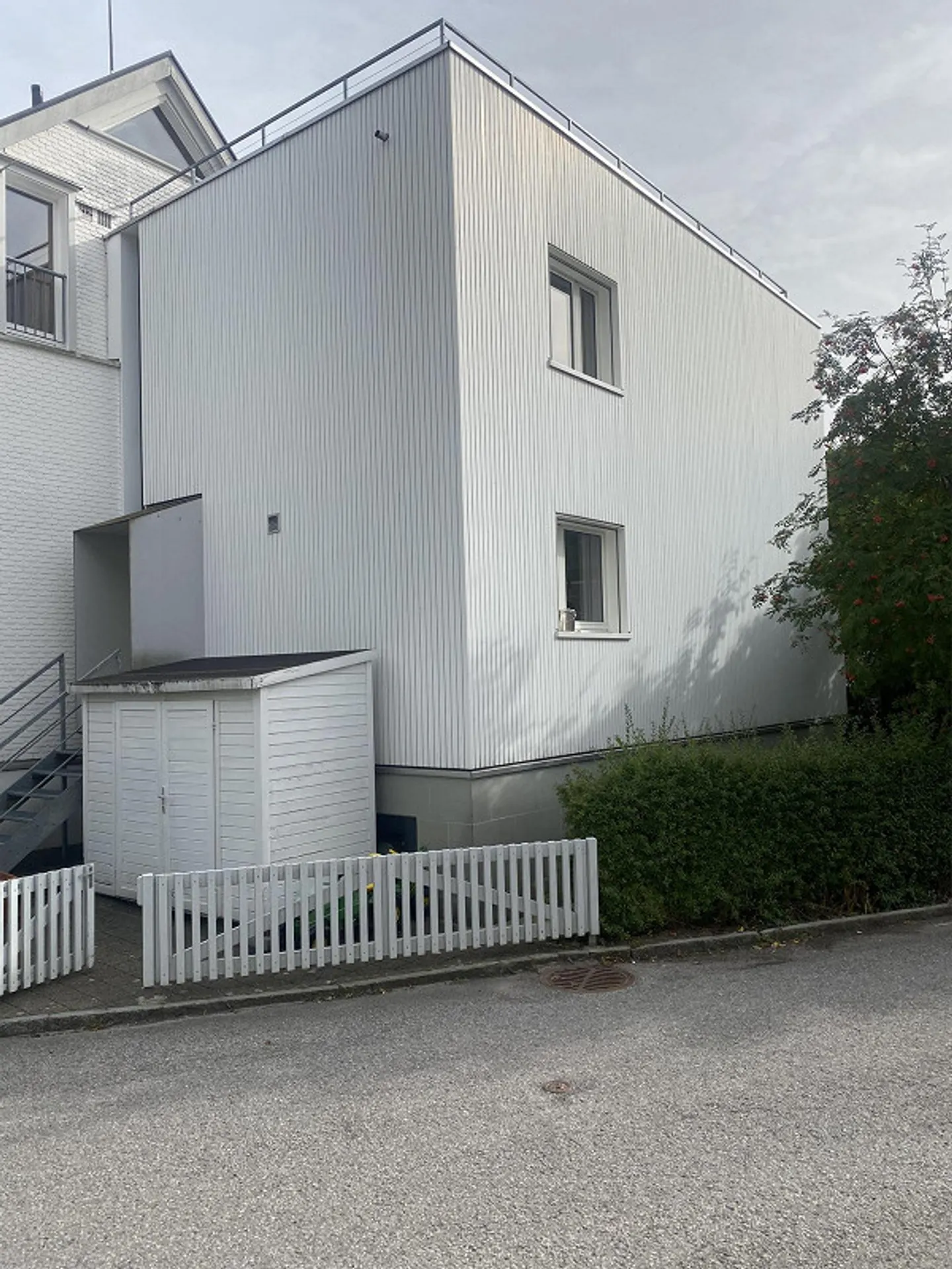 Section de maison avec jardin - Photo 2 sur 10