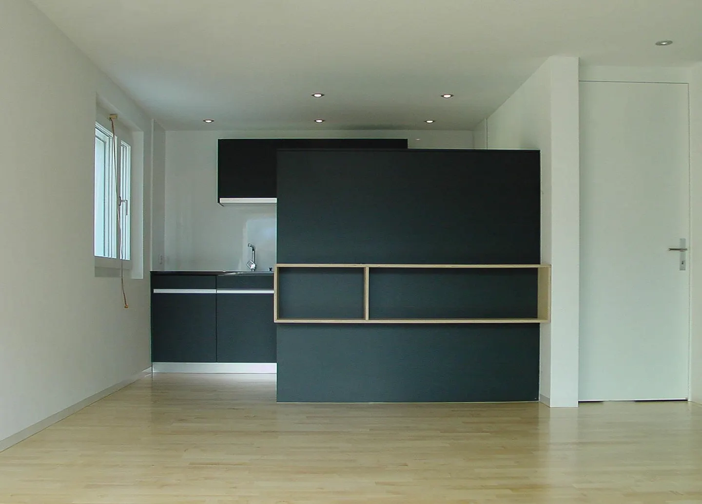 Section de maison avec jardin - Photo 3 sur 10