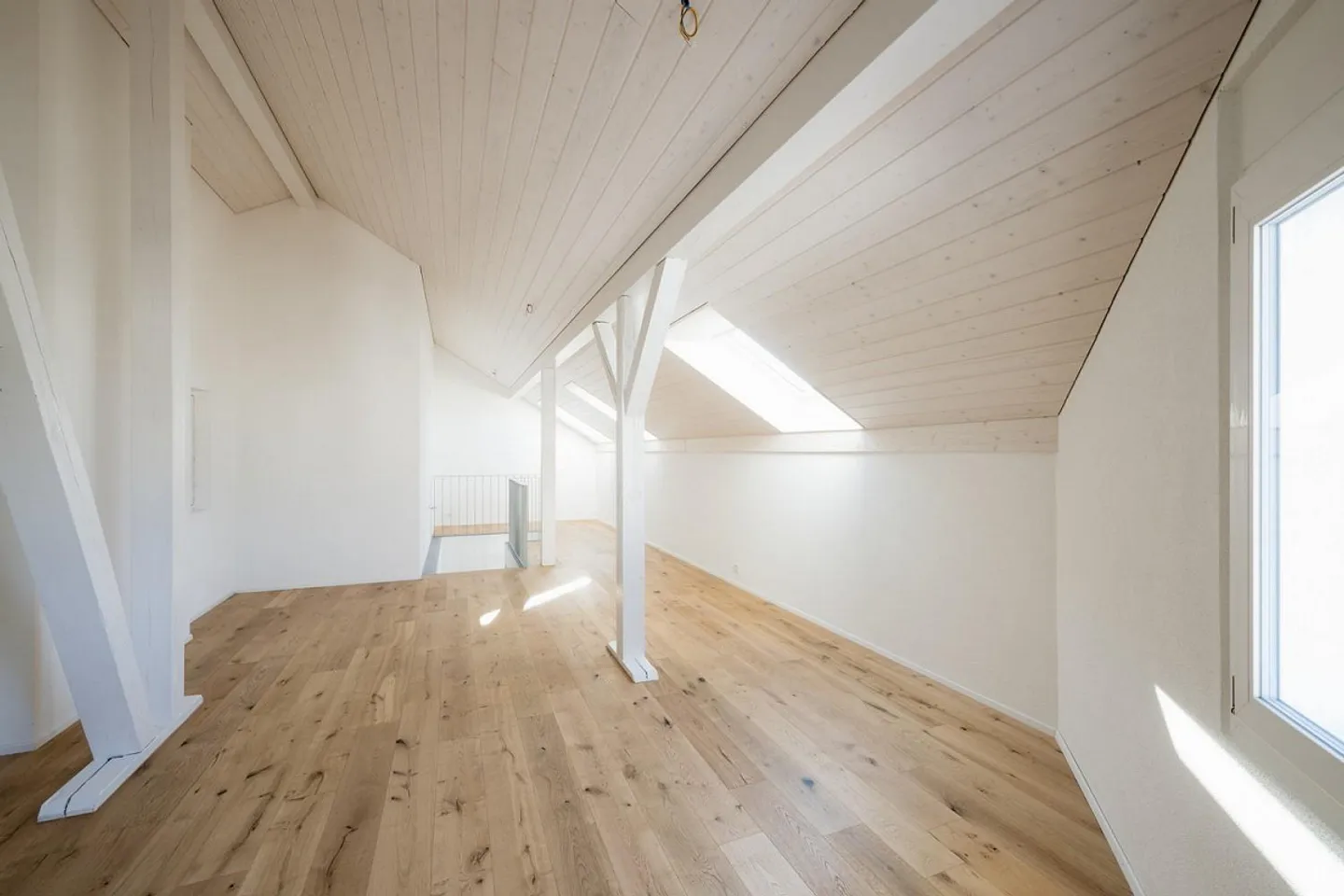 Vivre avec un caractère de loft et beaucoup de sensation d'espace ! - Photo 11 sur 13