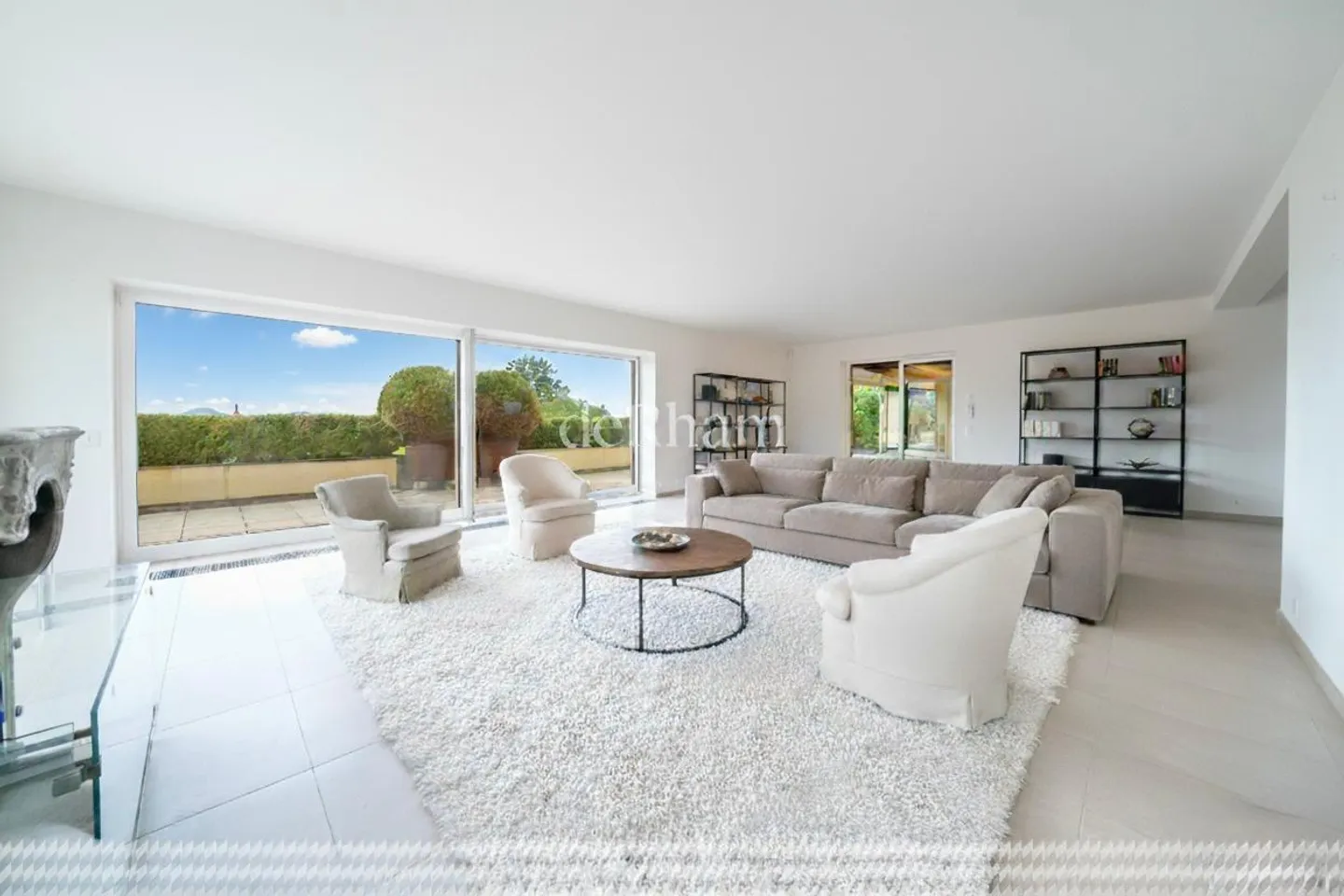 Propriété magnifique dans un quartier résidentiel privilégié ! - Photo 3 sur 13