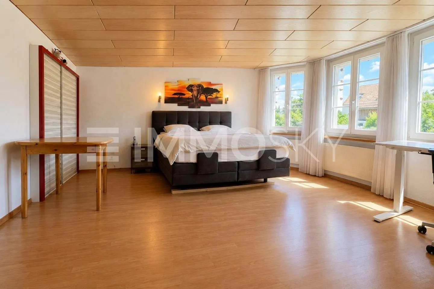 Maison contiguë 5.5 pièces - Photo 3 sur 5