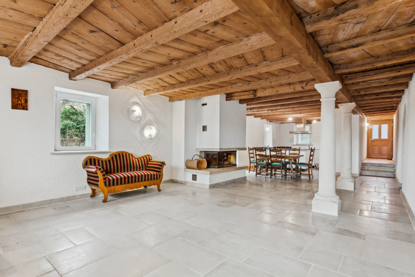 Fattoria ristrutturata del diciannovesimo secolo e fienile che può essere convertito in 3 appartamenti - Foto 3 di 15