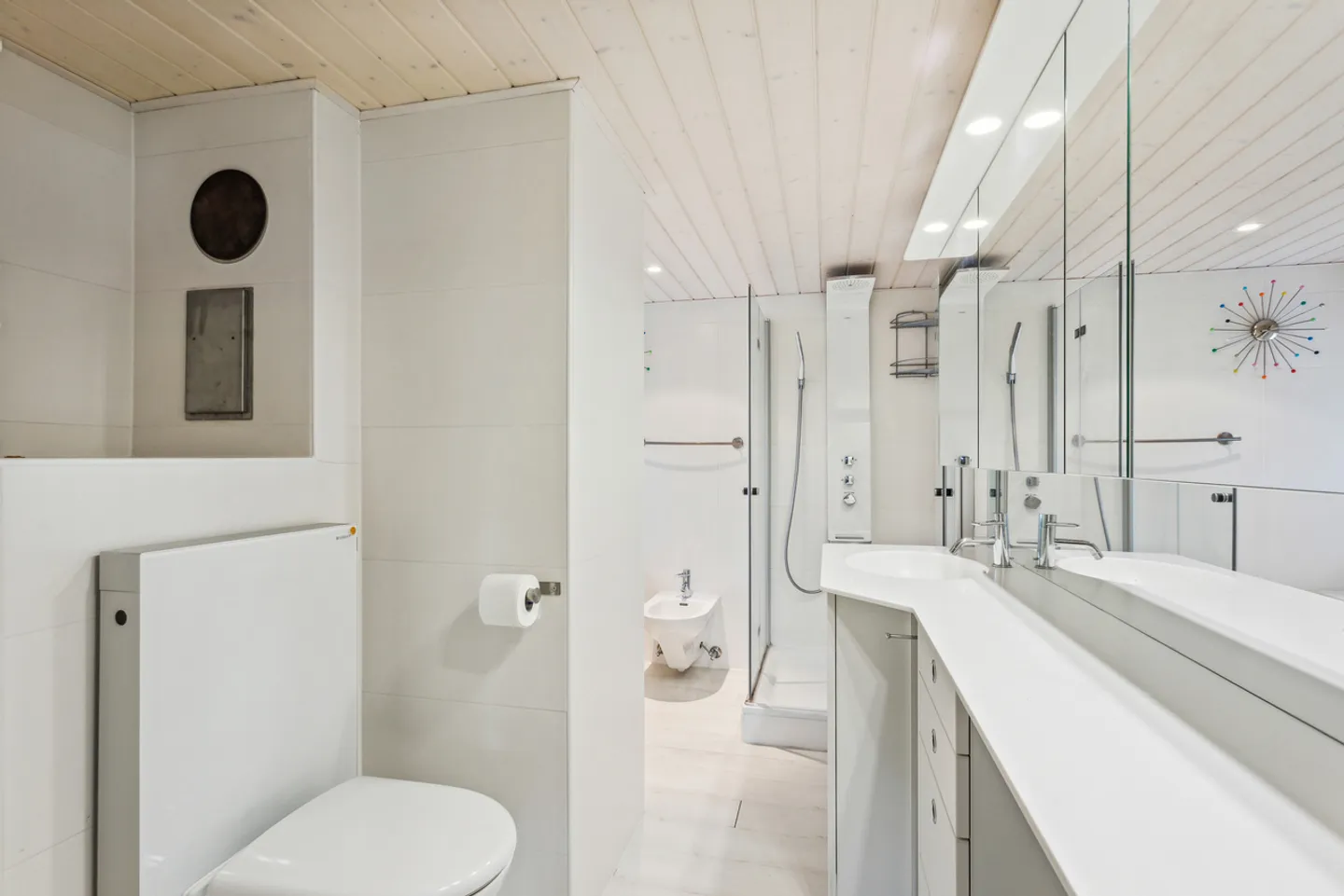 Fattoria ristrutturata del diciannovesimo secolo e fienile che può essere convertito in 3 appartamenti - Foto 10 di 15