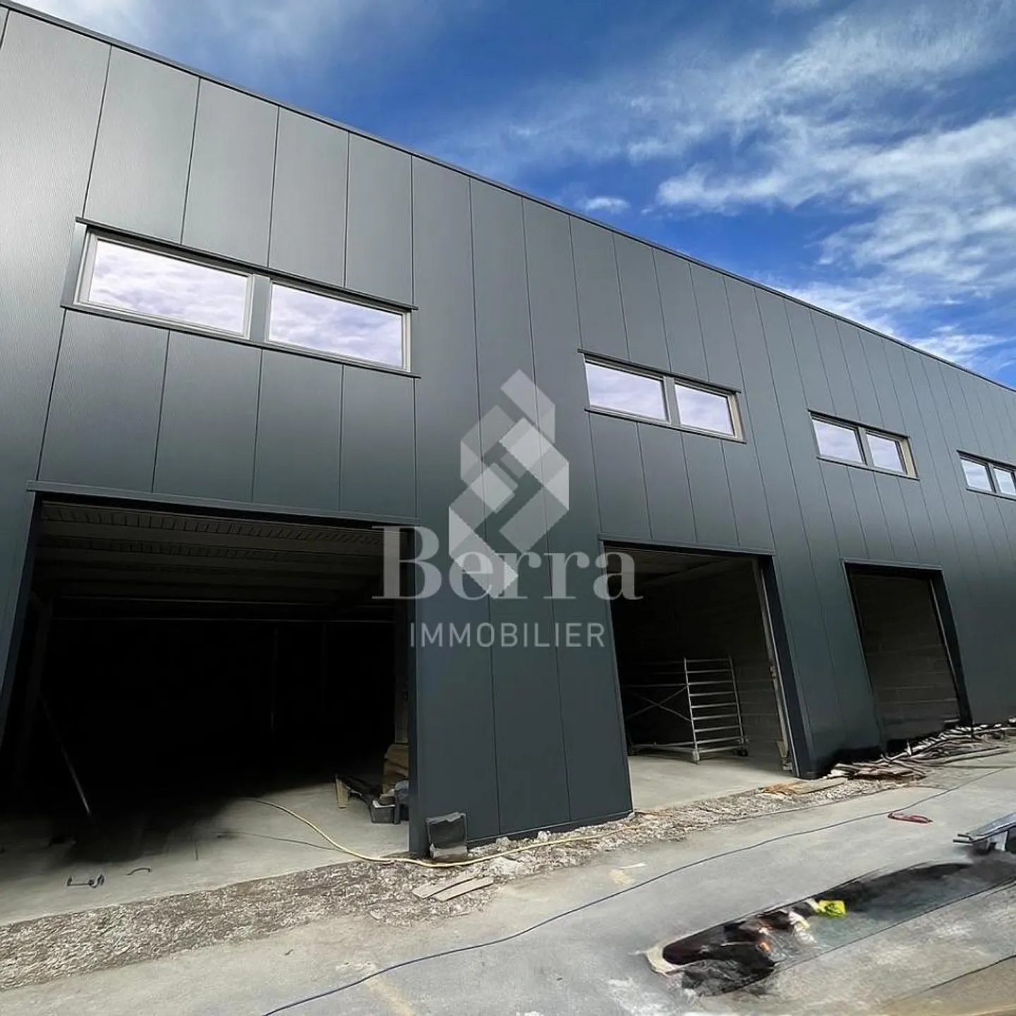 7 halls for rent in Fully! NEW HALLS - Photo 1 of 5