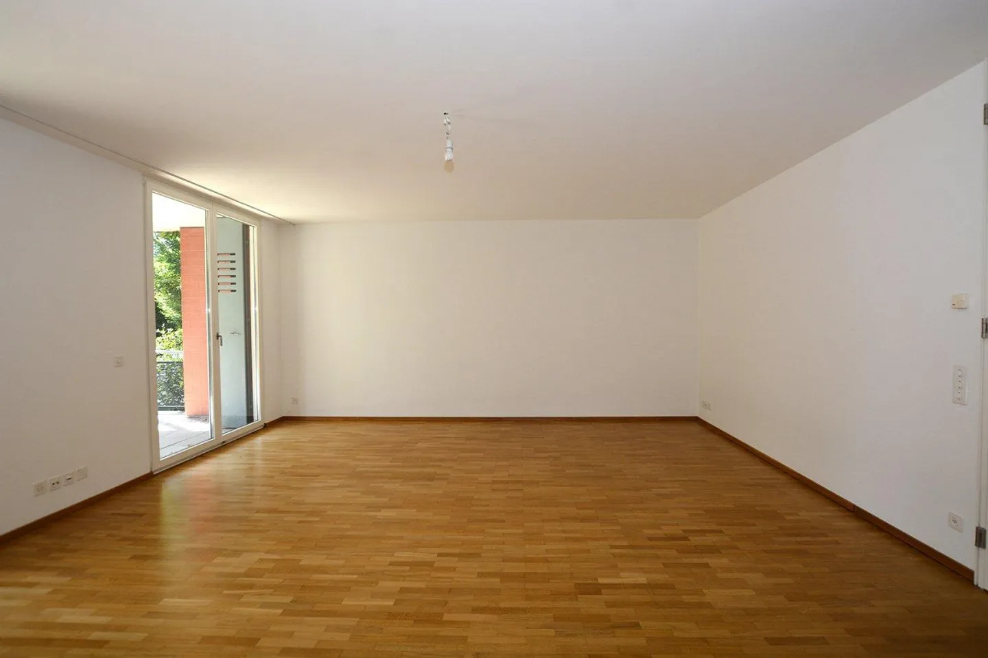 Letzte 2.5-Zimmer-Gartenwohnung - Ihr neues Zuhause in Oberwil - Foto 3 di 13