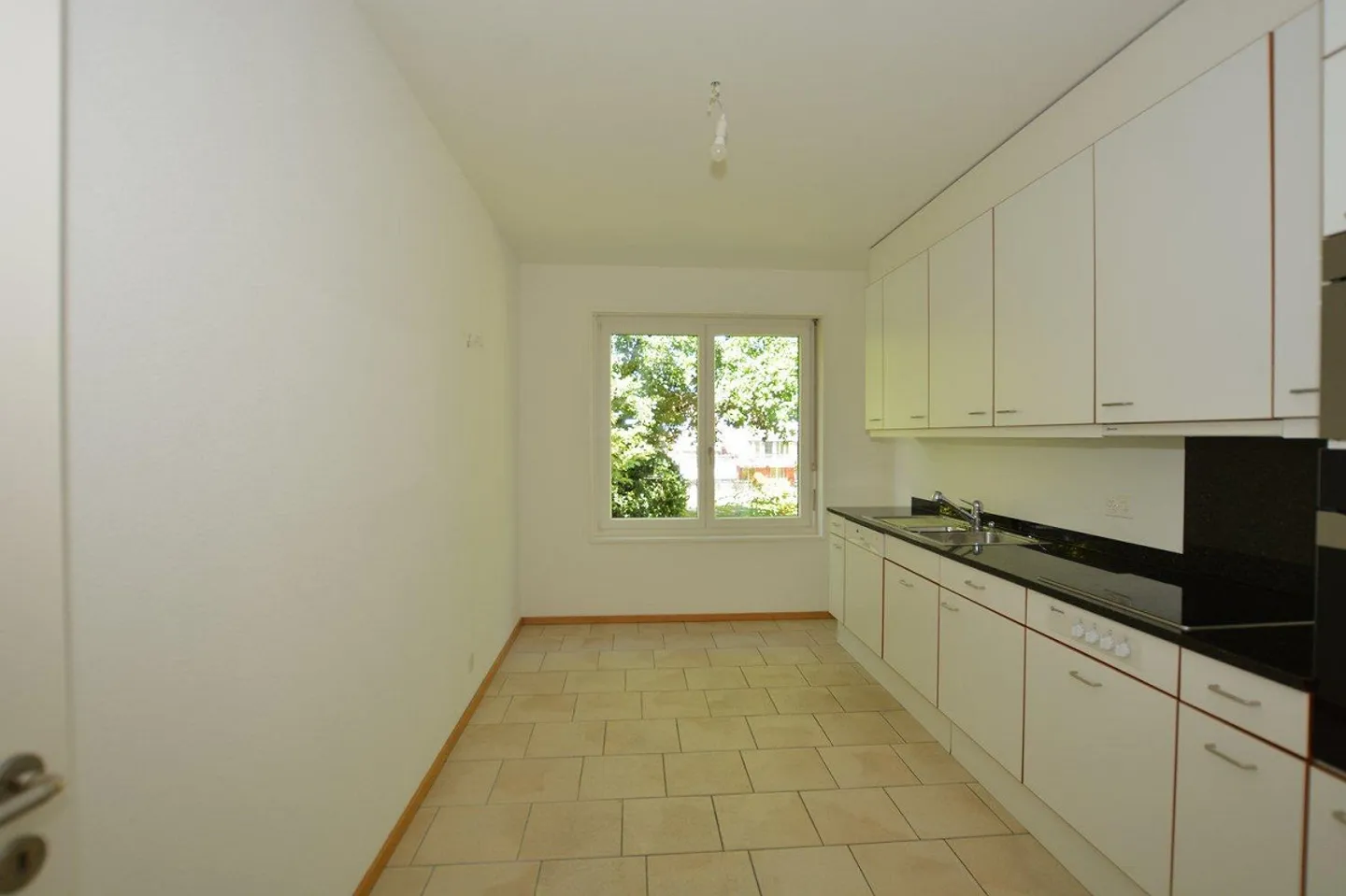 Letzte 2.5-Zimmer-Gartenwohnung - Ihr neues Zuhause in Oberwil - Foto 8 di 13