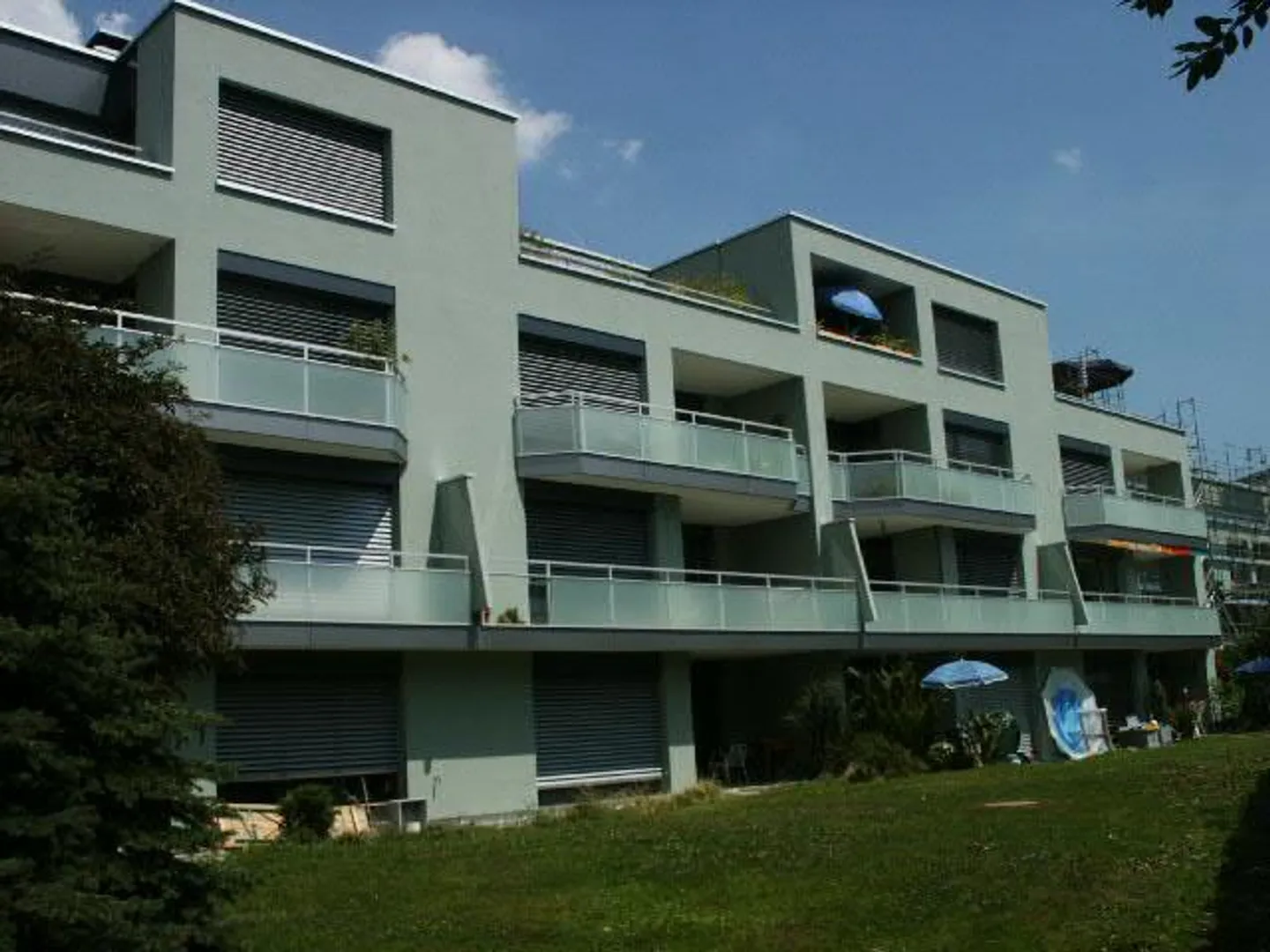 Large 4.5 Room Apartment - Photo 1 of 10