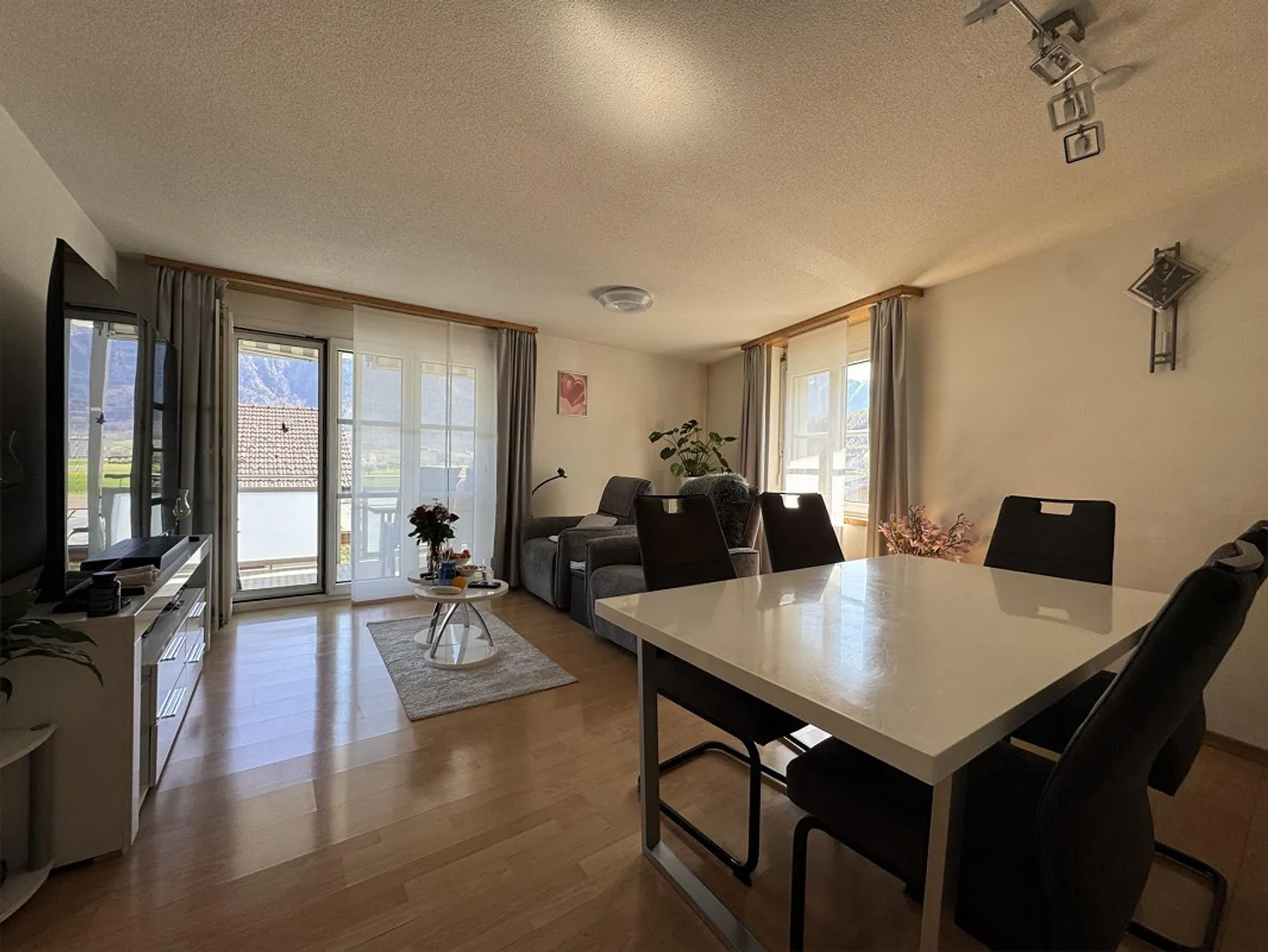 Appartamento 4.5 stanze - Foto 2 di 14