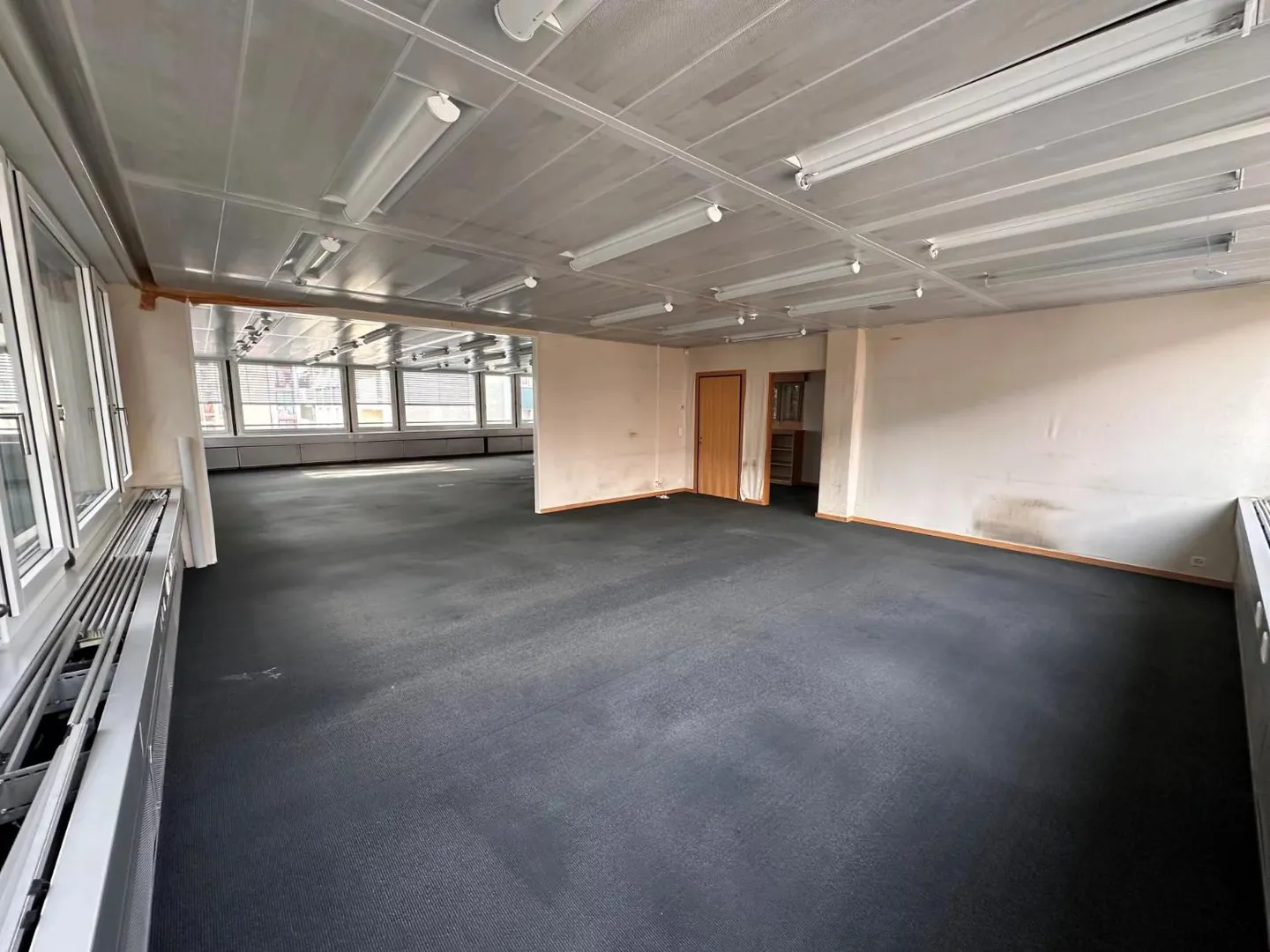 Grand espace de bureau à Sion - Photo 4 sur 10