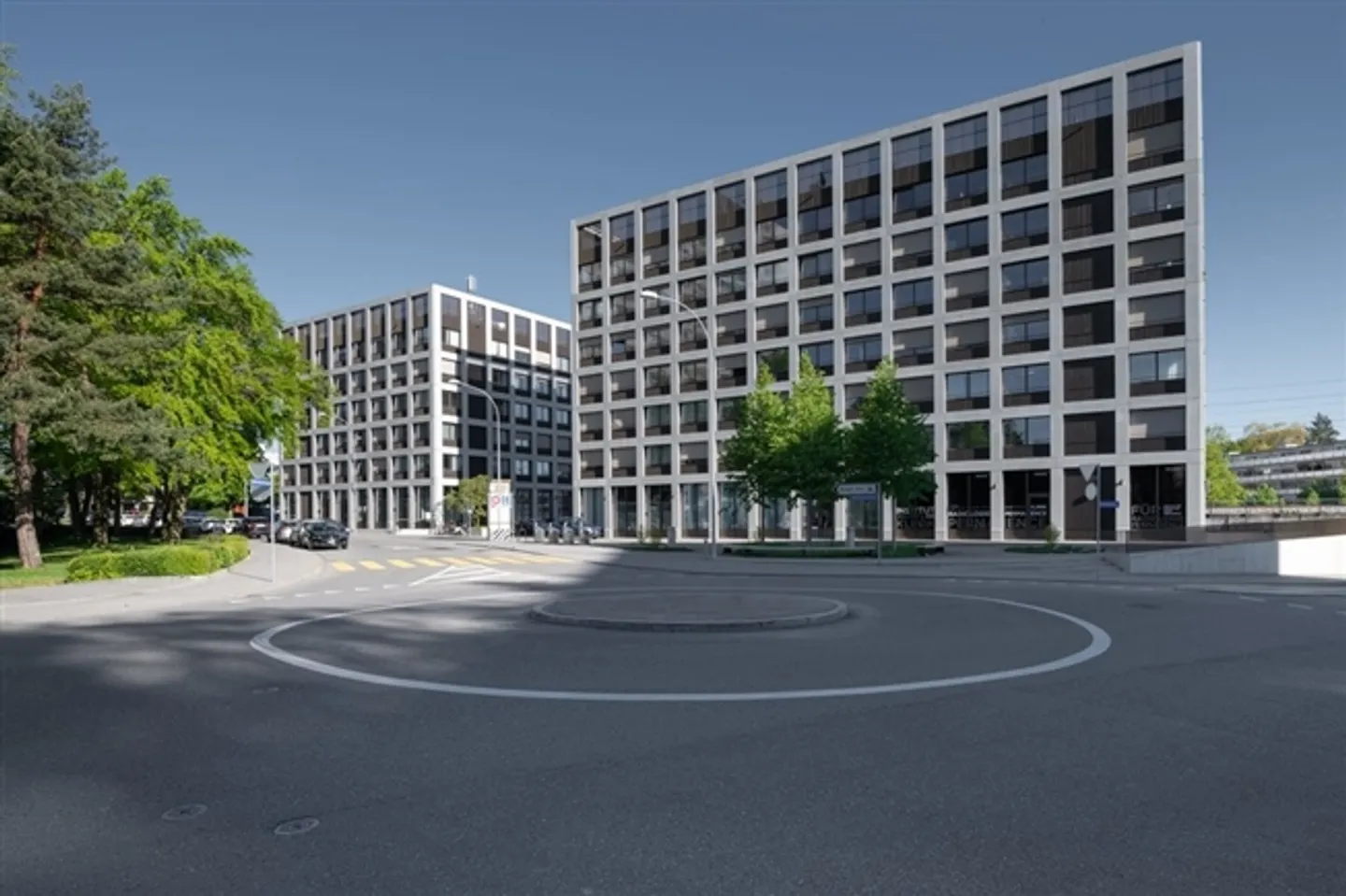 Appartamento moderno di 2,5 stanze con grande terrazza comune sul tetto - Foto 6 di 8