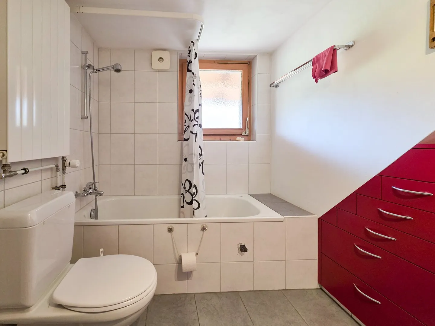 Maison bifamiliale avec grand espace extérieur - Photo 25 sur 53