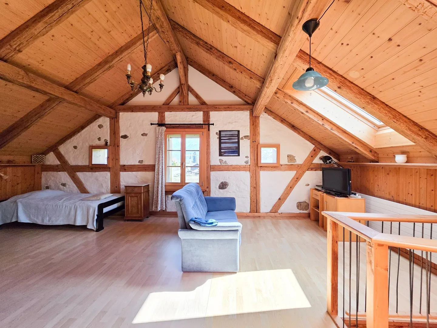 Maison bifamiliale avec grand espace extérieur - Photo 26 sur 53