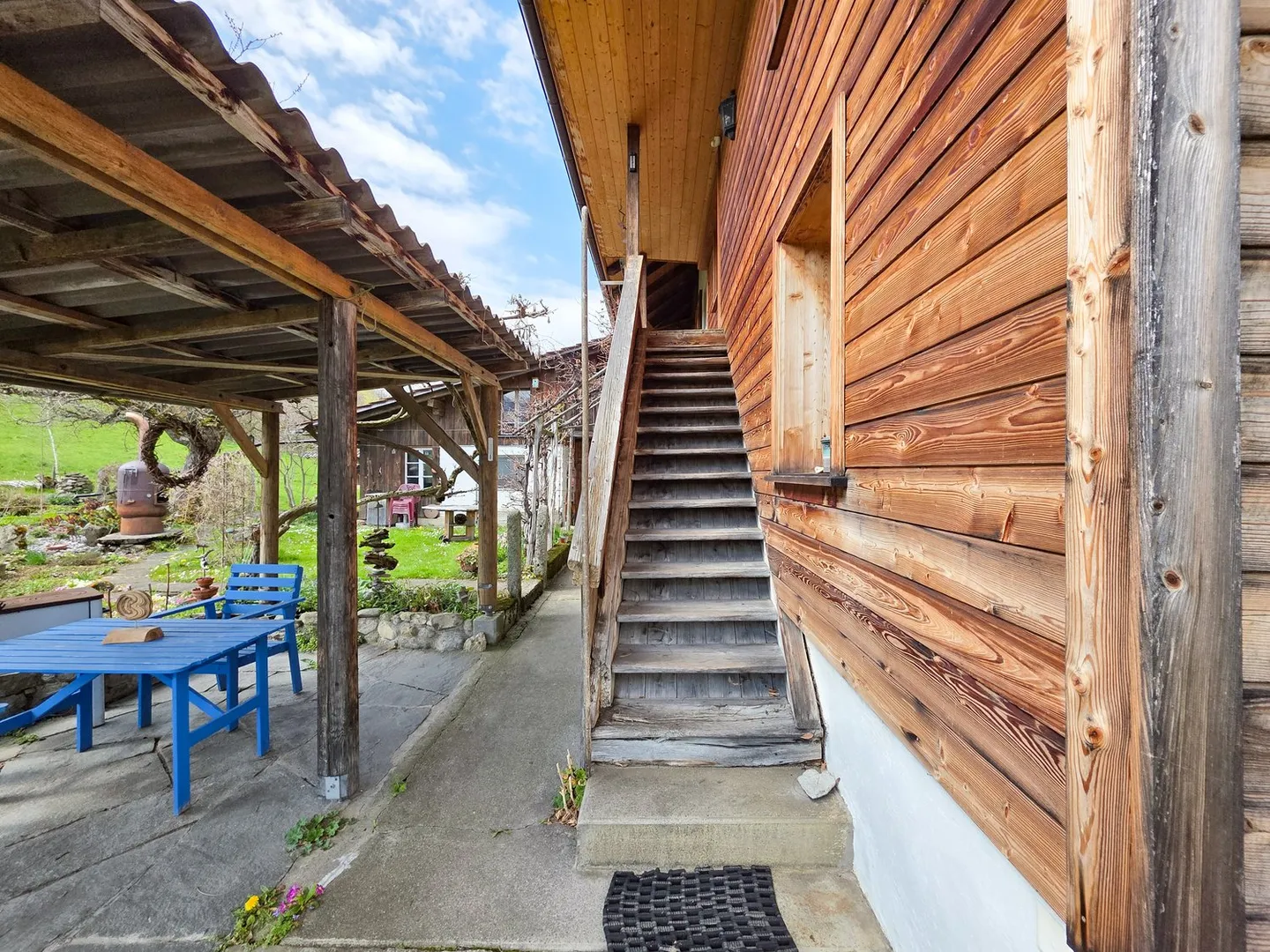 Maison bifamiliale avec grand espace extérieur - Photo 13 sur 53