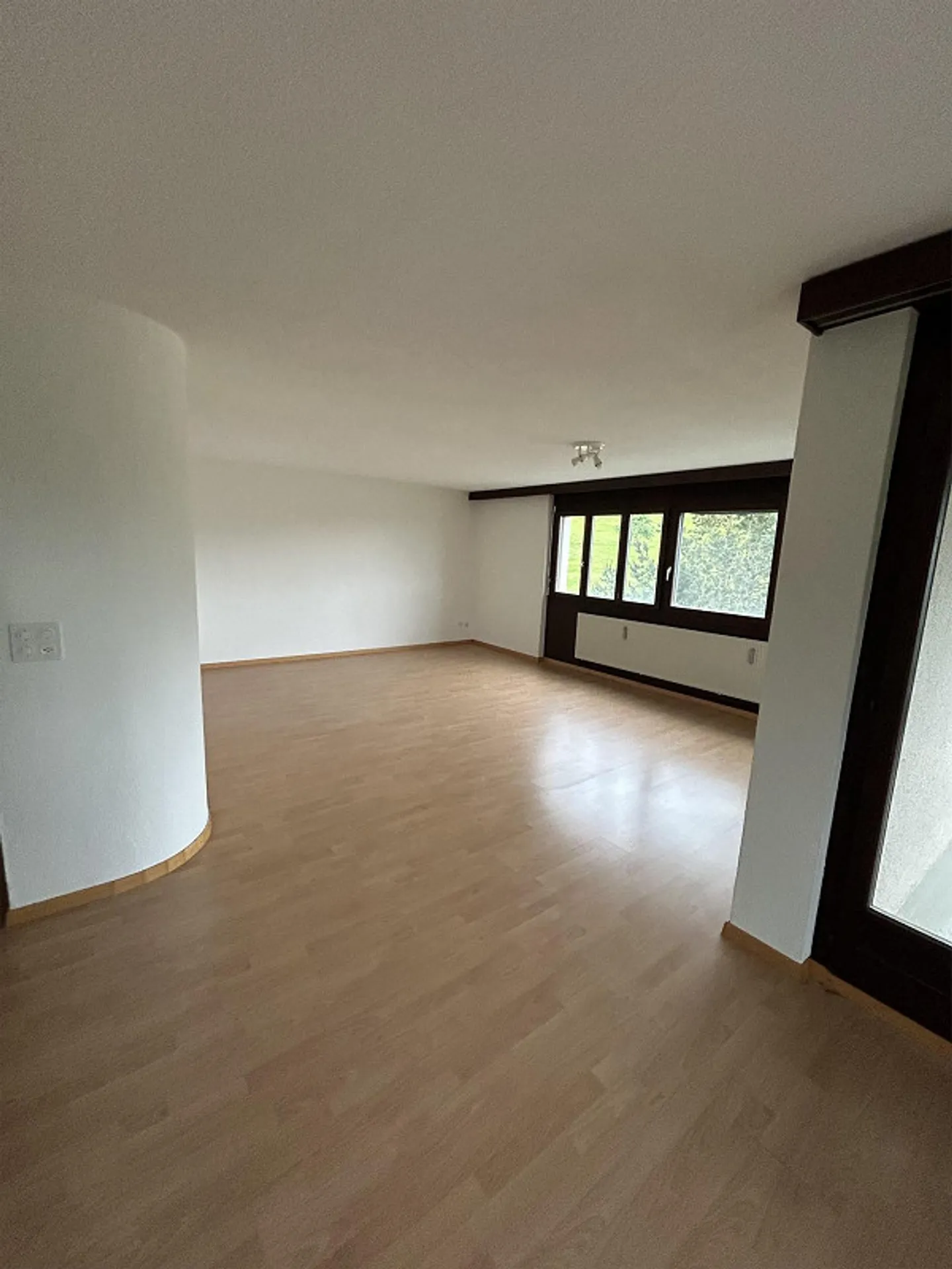 Appartement 4.5 pièces - Photo 2 sur 2