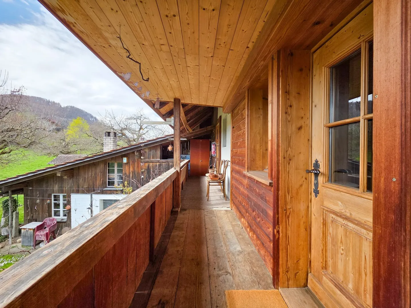 Maison bifamiliale avec grand espace extérieur - Photo 14 sur 53