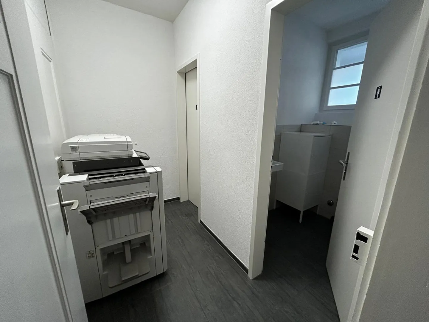 Bureaux modernes de 5 pièces dans un emplacement central à Berne - Photo 7 sur 14