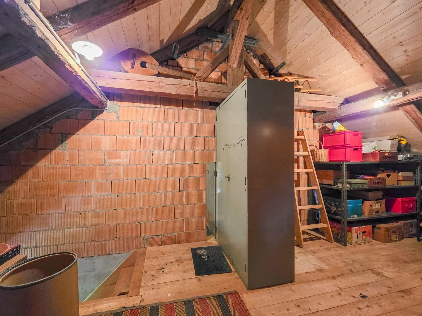 Maison bifamiliale avec grand espace extérieur - Photo 31 sur 53