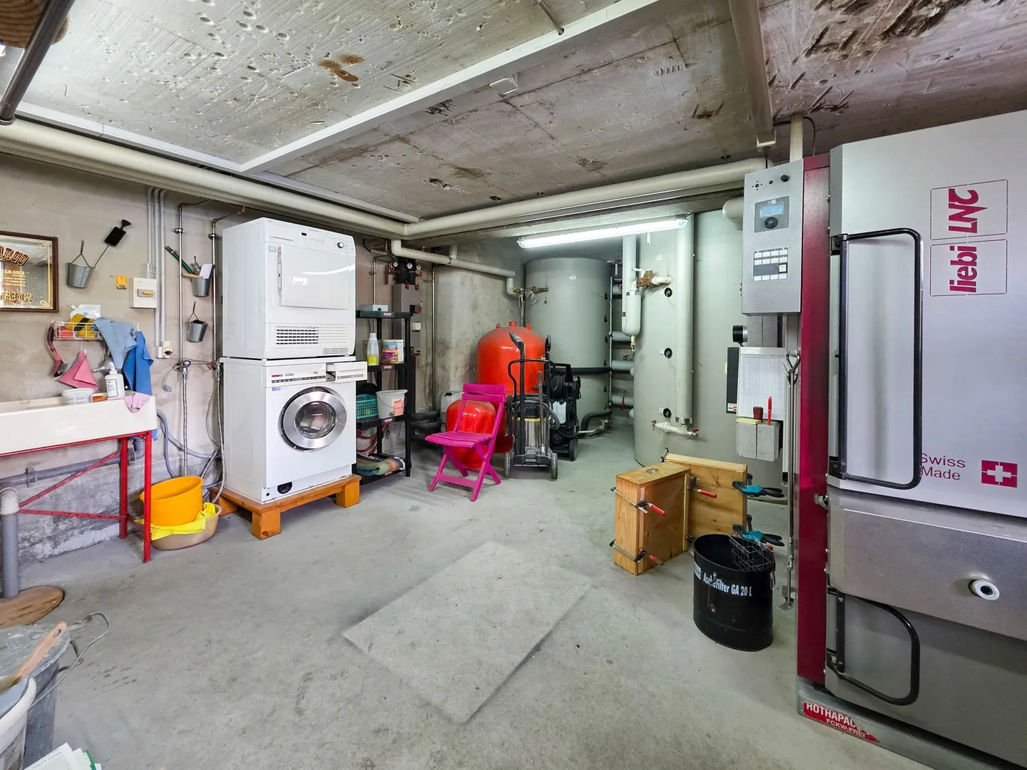 Maison bifamiliale avec grand espace extérieur - Photo 35 sur 53