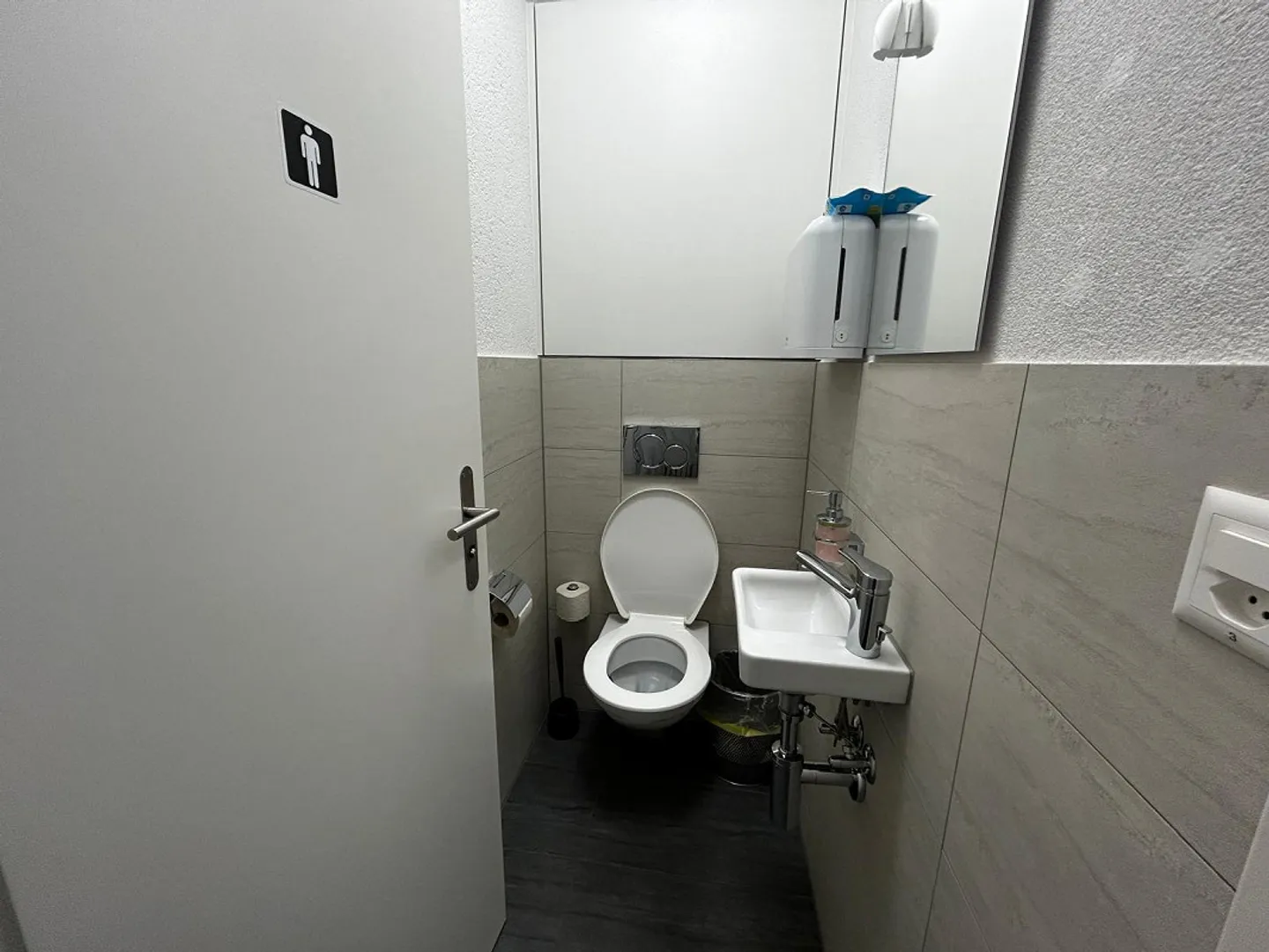 Bureaux modernes de 5 pièces dans un emplacement central à Berne - Photo 10 sur 14