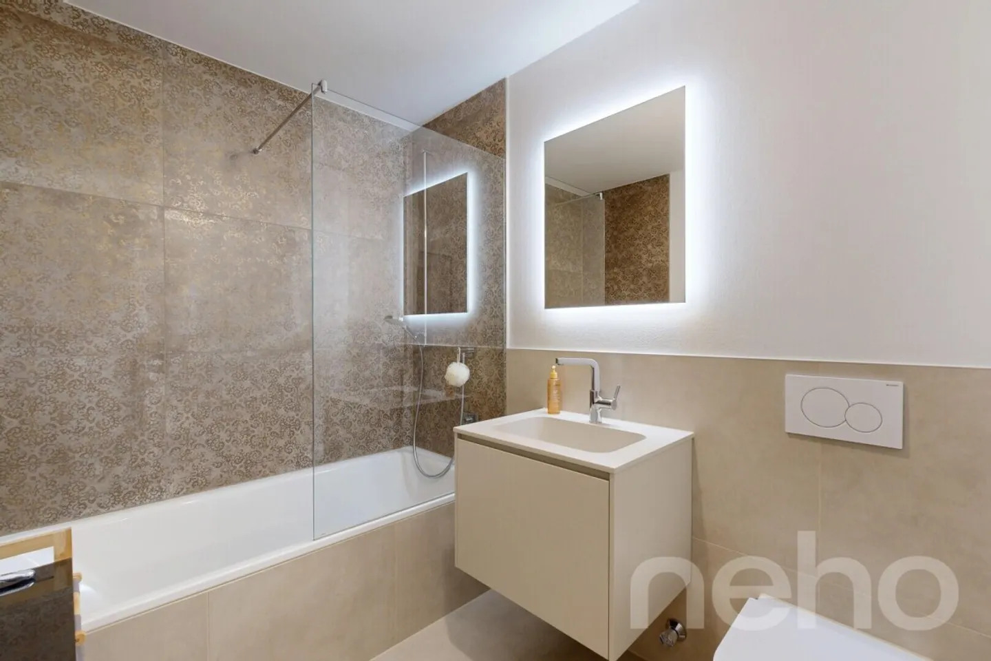 Elegant Garden Apartment with Flexibility - Photo 10 of 11