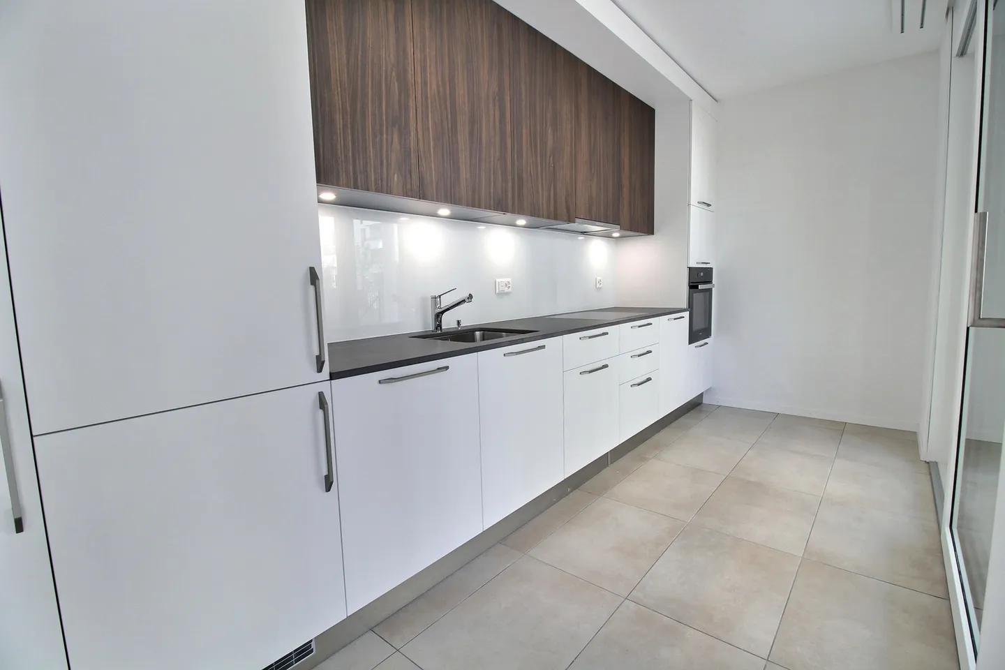 Appartement moderne 4.5 pièces - Photo 3 sur 13