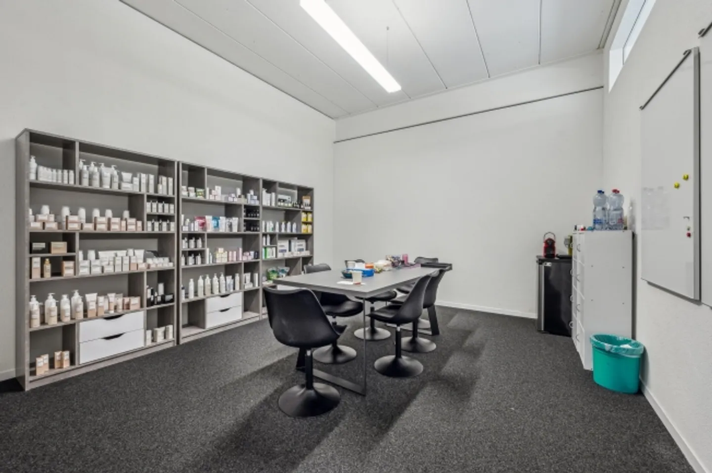 Mischgenutztes Gebäude mieten - Foto 6 von 9