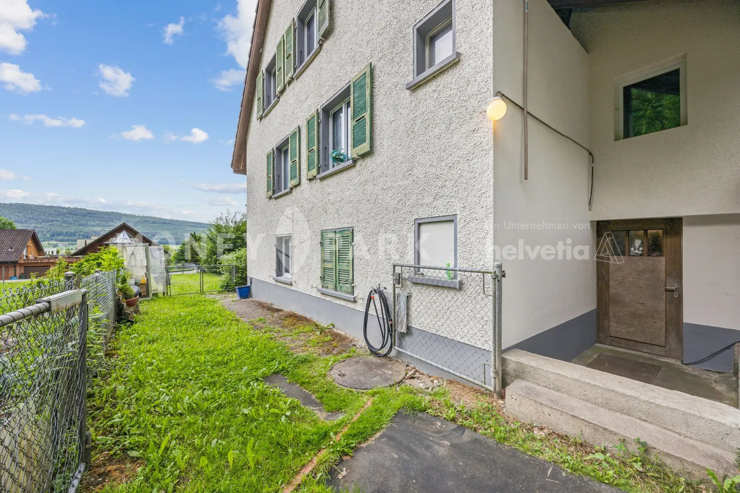 Charmantes 6-Zimmer-Einfamilienhaus in idyllischer Landwirtschaftszone - Foto 12 von 16