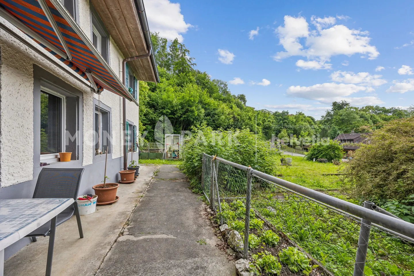Charmantes 6-Zimmer-Einfamilienhaus in idyllischer Landwirtschaftszone - Foto 13 von 16