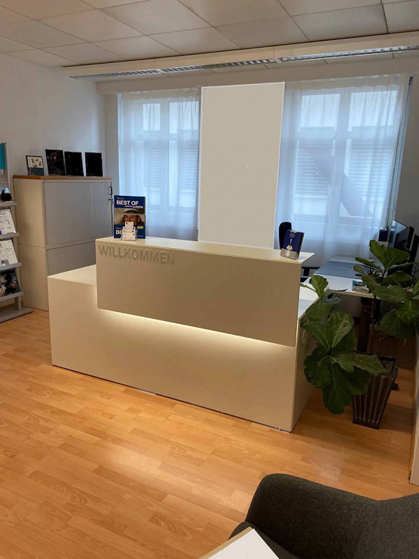 HOCHDORF Centro - Spazio Ufficio/Commerciale di 89m2 al 1° Piano - Foto 3 di 5