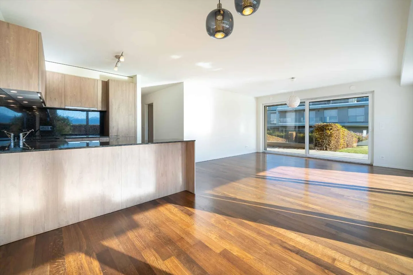 Sublime 3.5-room apartment in a residential area - Photo 2 of 12