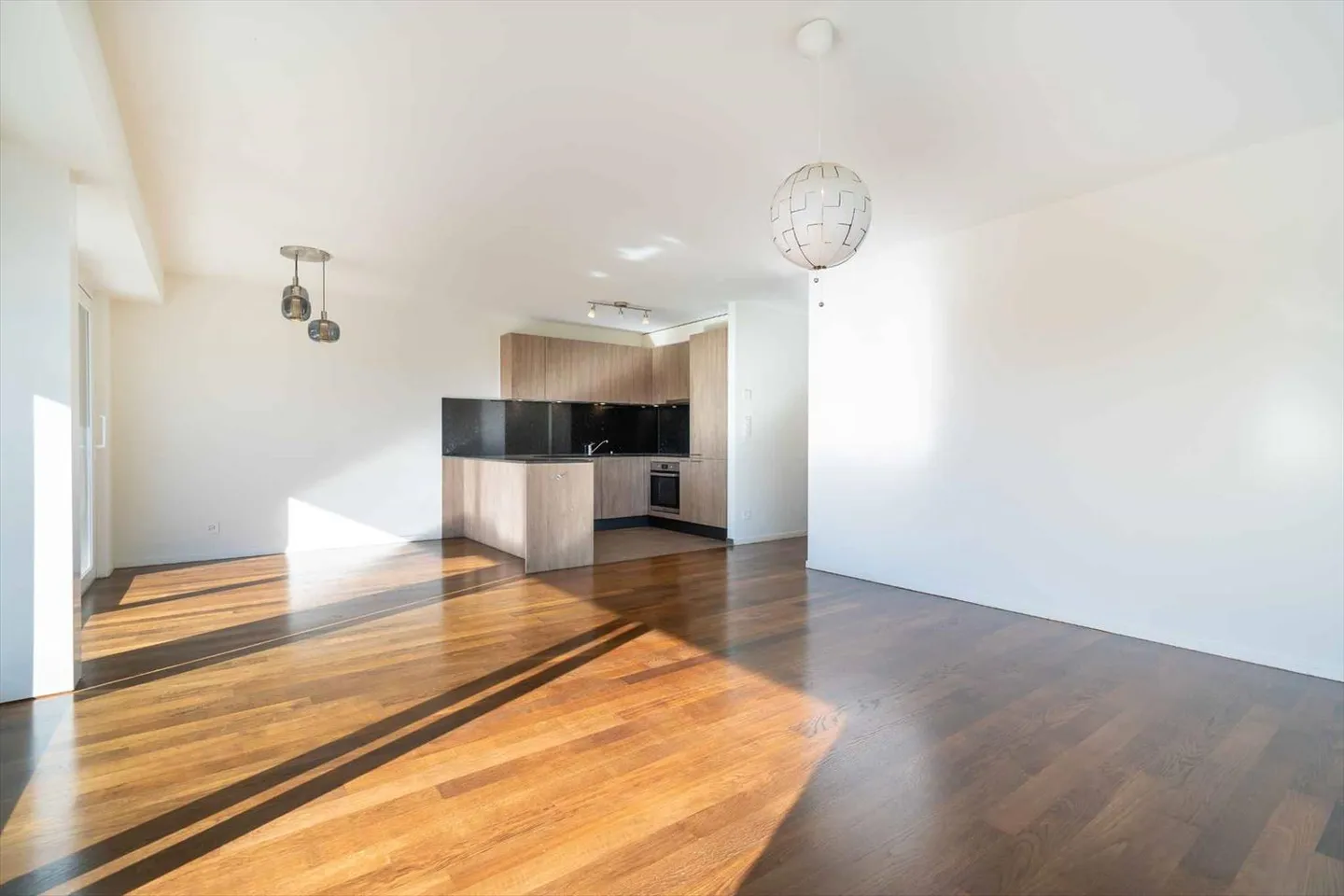 Sublime 3.5-room apartment in a residential area - Photo 3 of 12