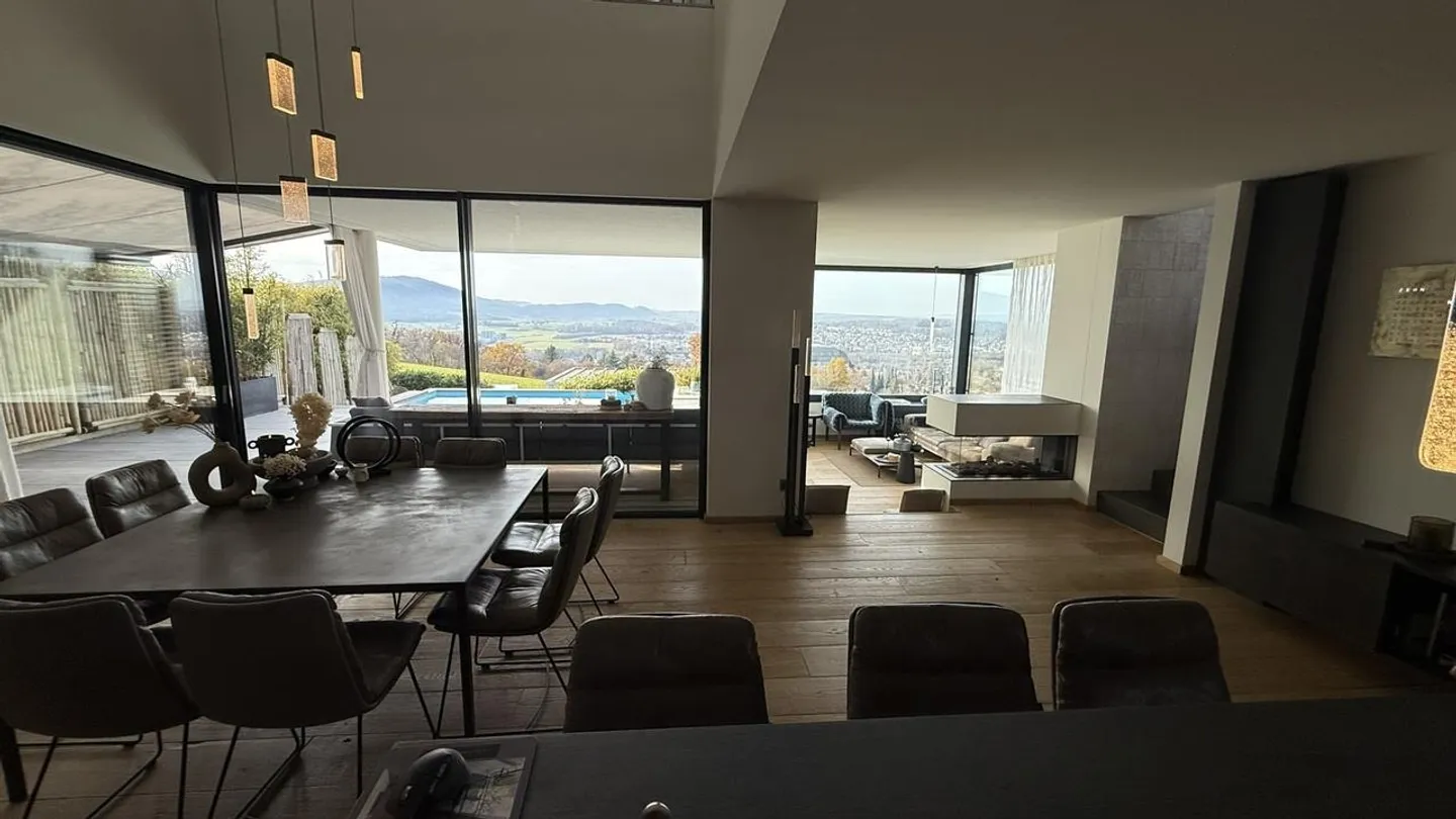 EXCLUSIVE PENTHOUSE VILLA - Photo 3 of 14