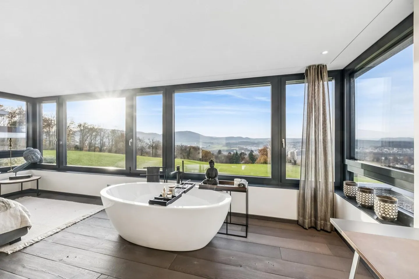 EXCLUSIVE PENTHOUSE VILLA - Photo 4 of 14