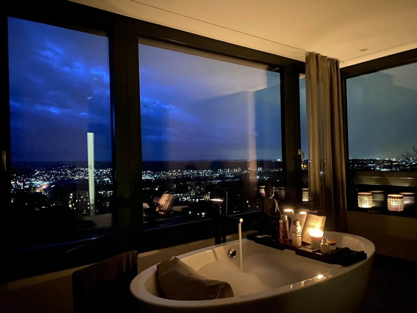 EXCLUSIVE PENTHOUSE VILLA - Photo 5 of 14