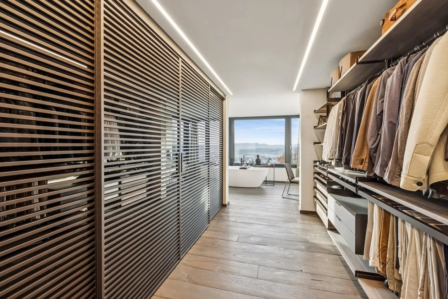 EXCLUSIVE PENTHOUSE VILLA - Photo 6 of 14