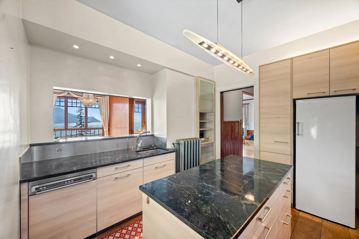 Very pretty early century property with panoramic view, Territet - Photo 6 of 15