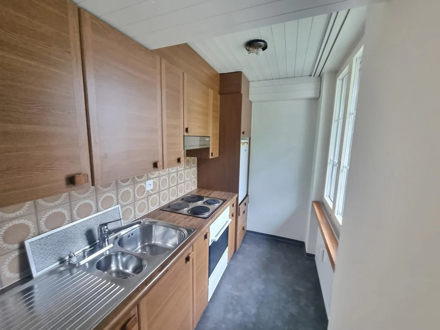 Charmante 1.5-Zimmer-Wohnung mit grossem Balkon! - Foto 2 von 5